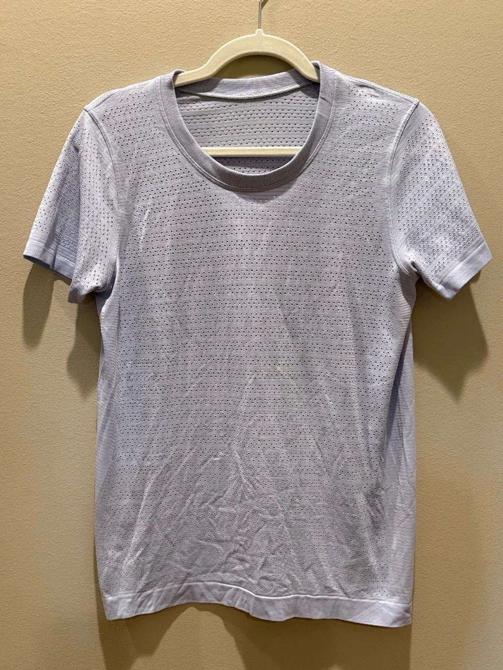 Lululemon Breeze By Short Sleeve Shirt | Hydrangea Blue/Hydrangea Blue | Size 6